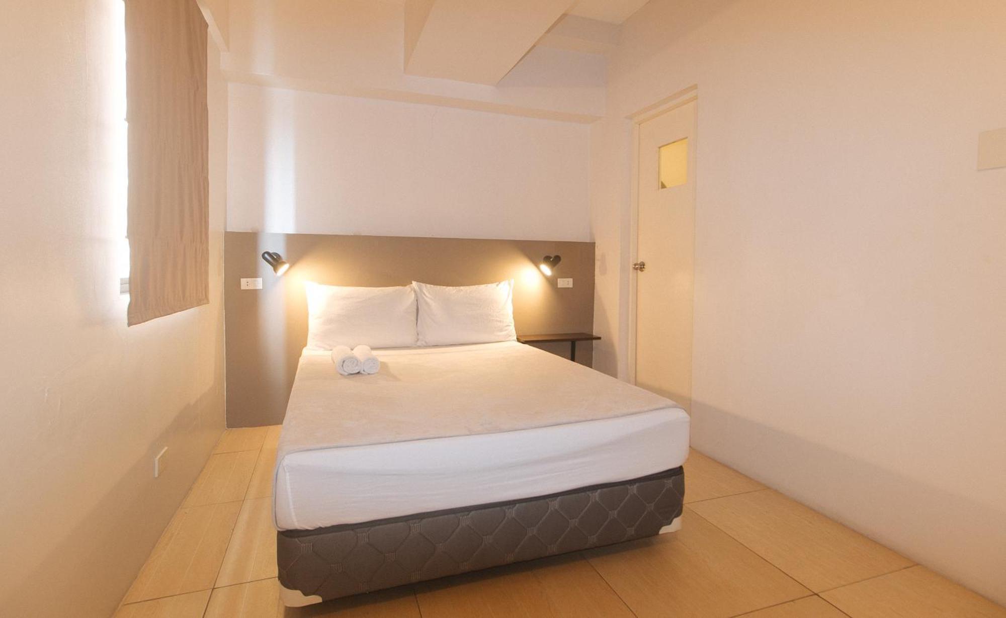 59 Xavierville By Reddoorz Cubao Exterior photo