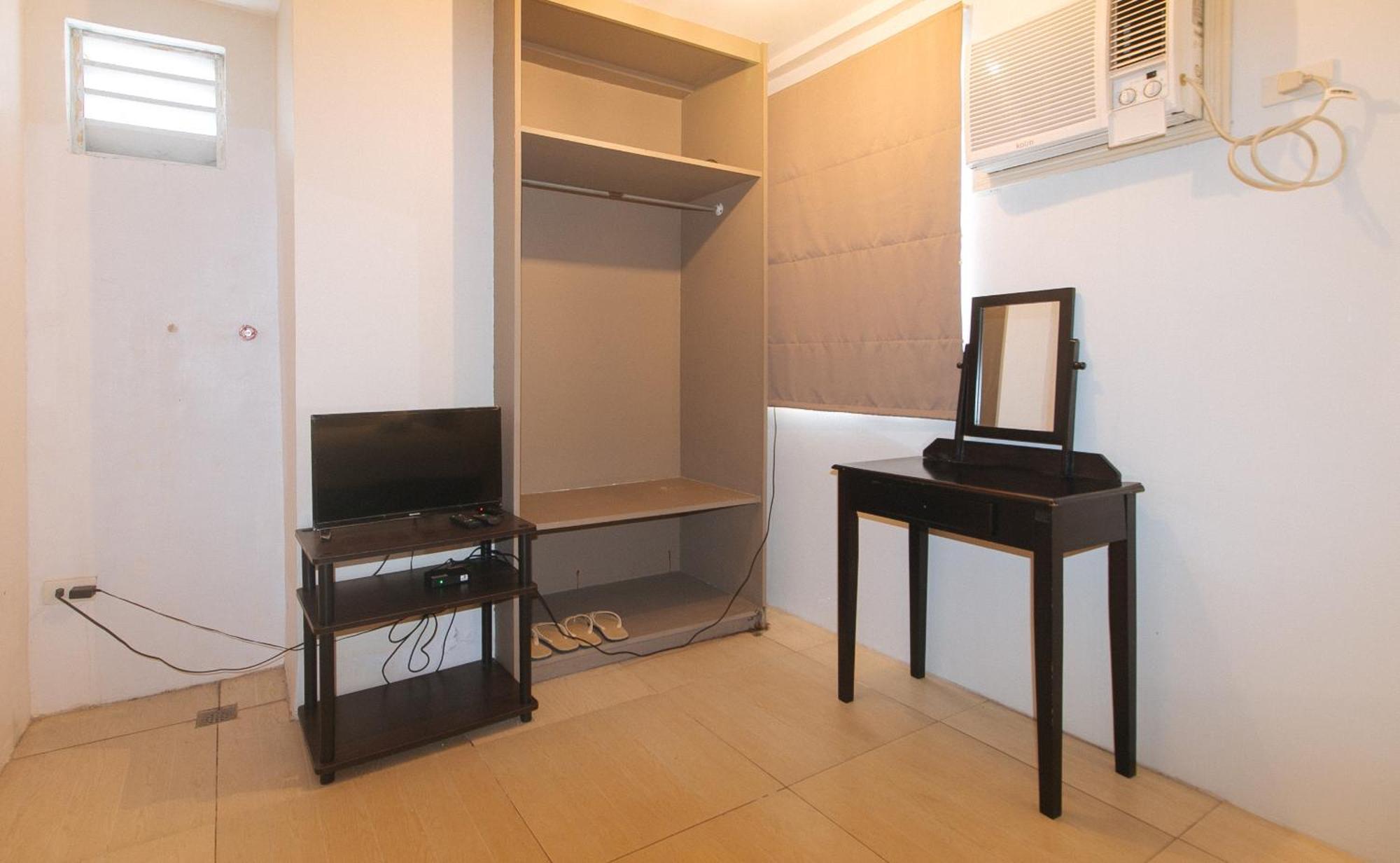 59 Xavierville By Reddoorz Cubao Exterior photo