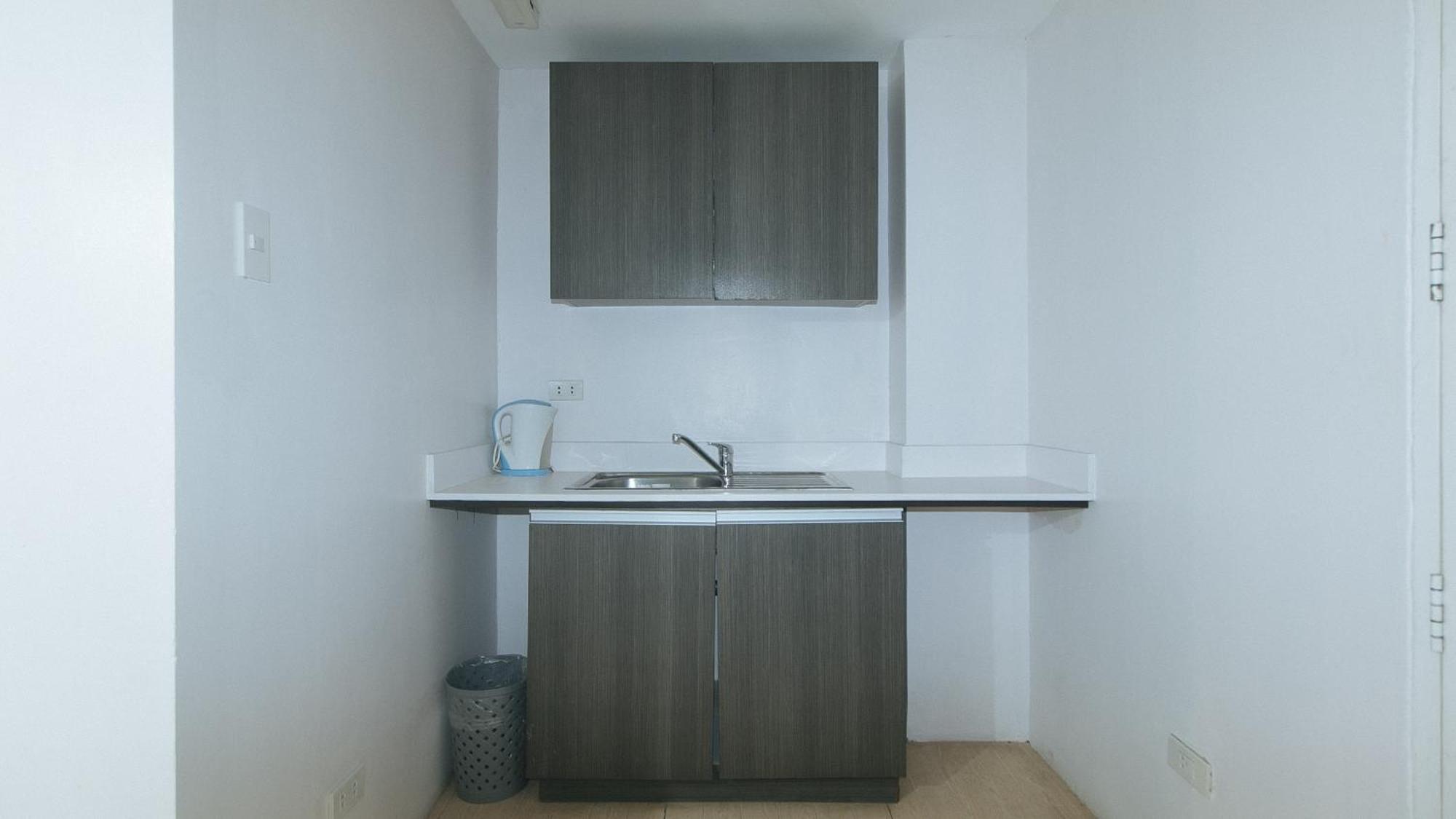 59 Xavierville By Reddoorz Cubao Exterior photo
