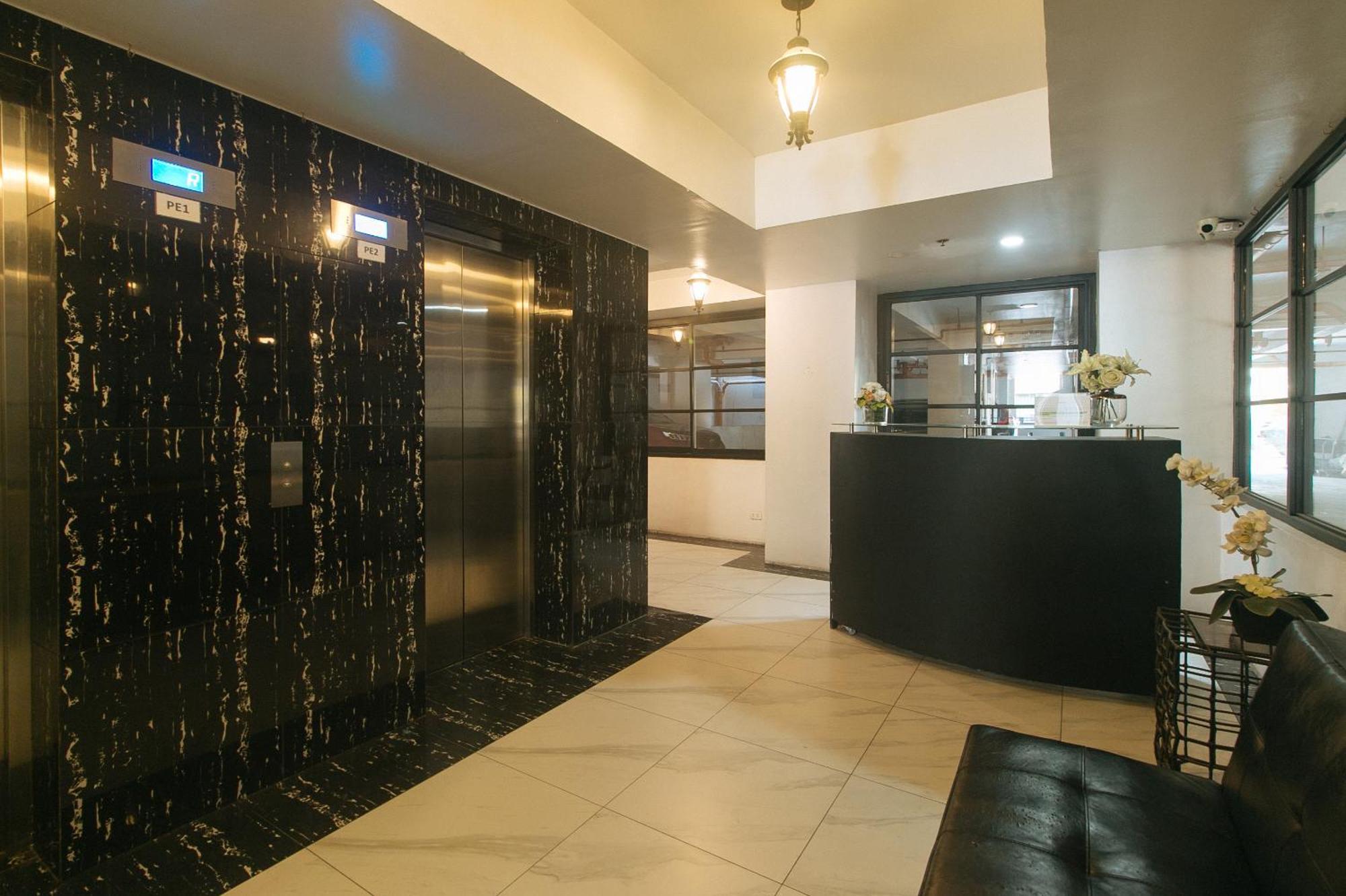 59 Xavierville By Reddoorz Cubao Exterior photo